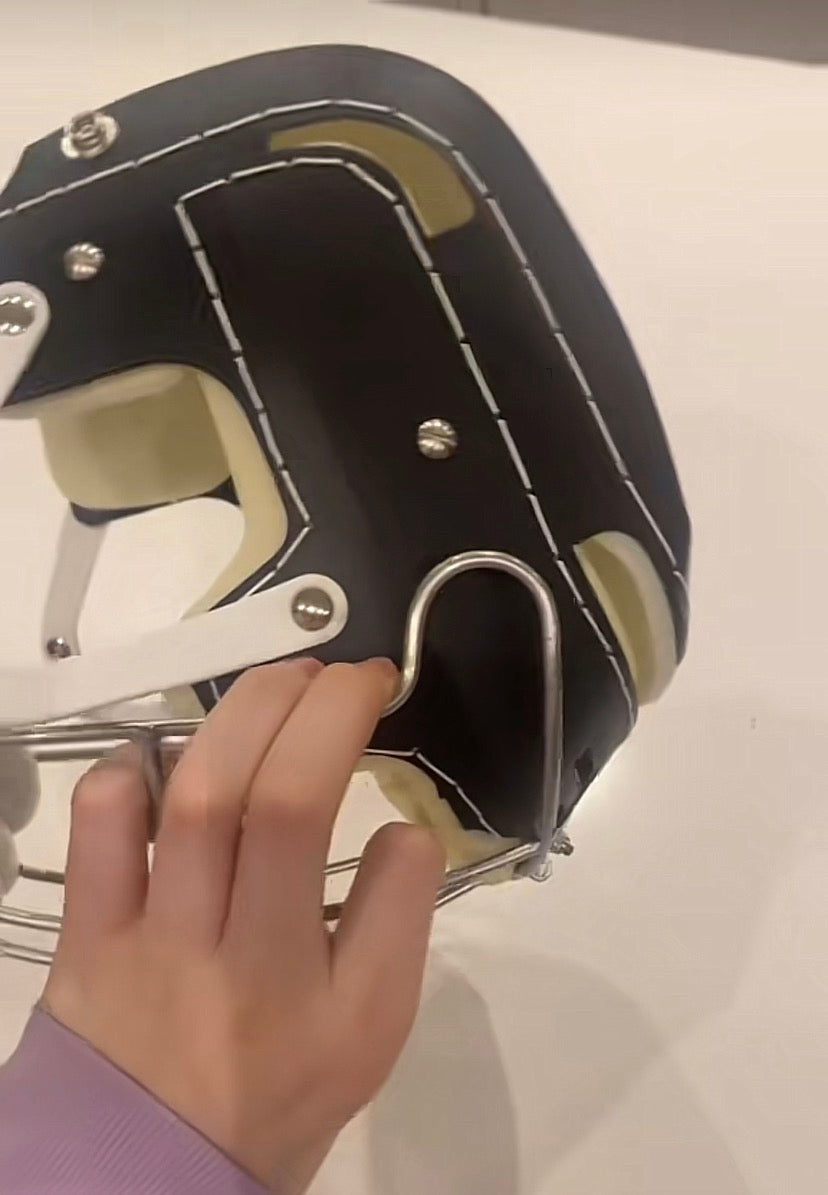 Full helmet stitch